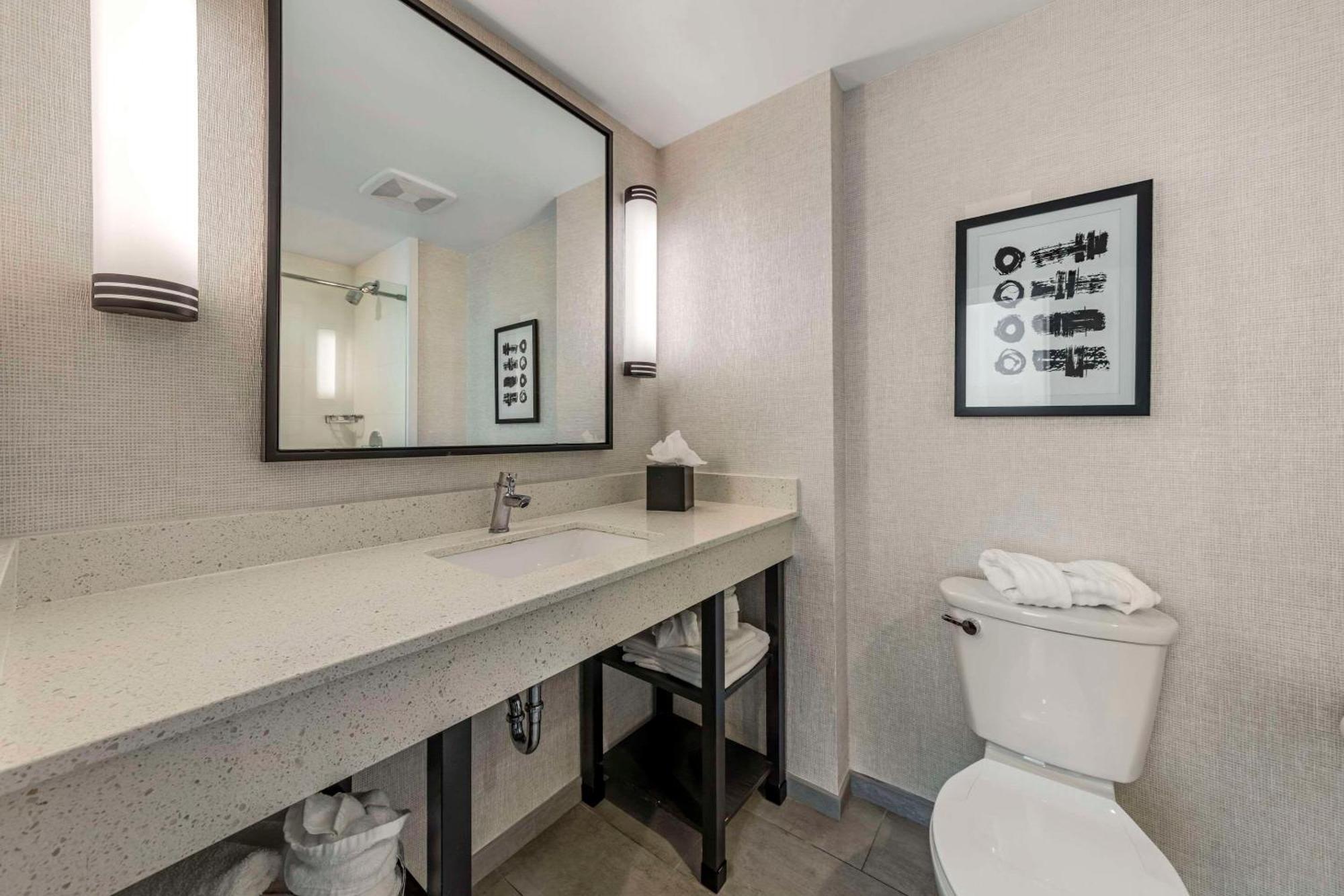 Comfort Inn & Suites Miami International Airport Miami Springs Exterior photo