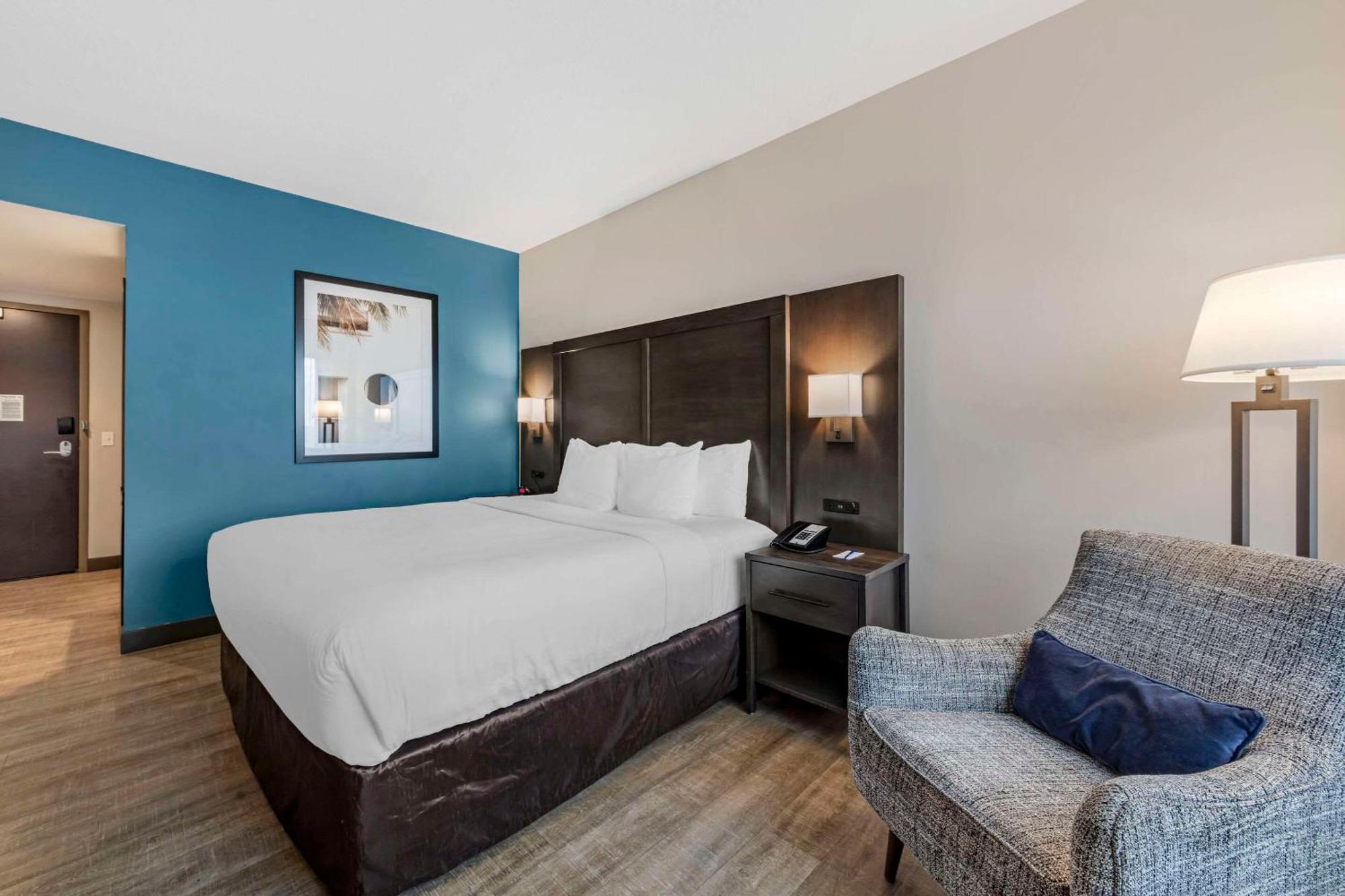 Comfort Inn & Suites Miami International Airport Miami Springs Exterior photo