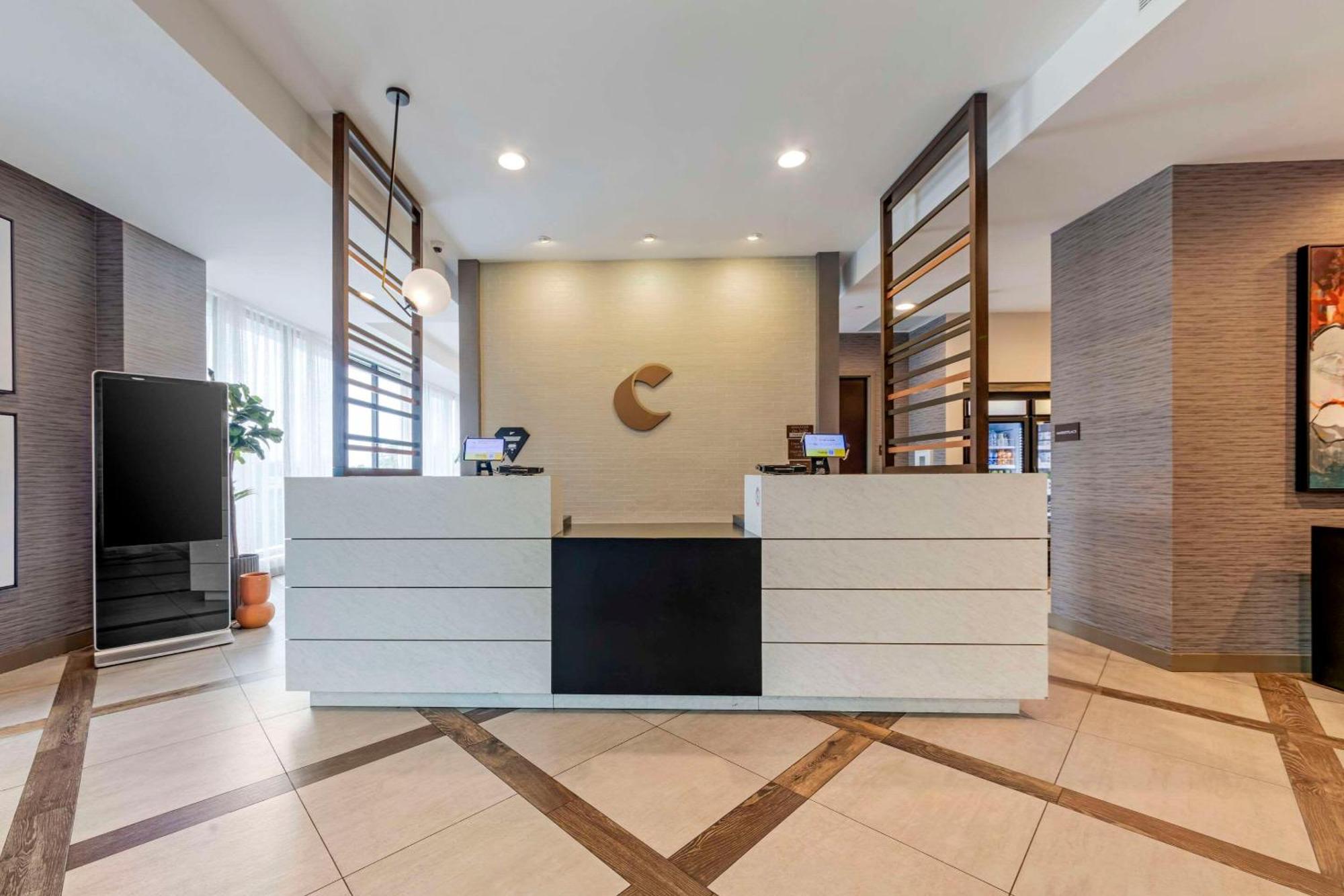 Comfort Inn & Suites Miami International Airport Miami Springs Exterior photo